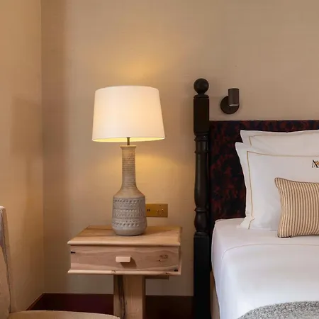 Aubépine Hotel Paris