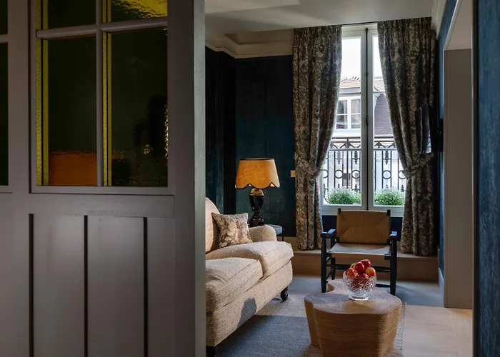 Отель Aubepine 4*